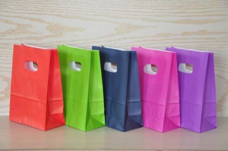 14 x 7 x 21 cm PUNGI CU MANER DECUPAT, DIMENSIUNE MICA