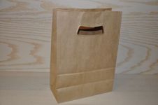 18 x 9 x 25 cm PUNGA CU MANER DECUPAT